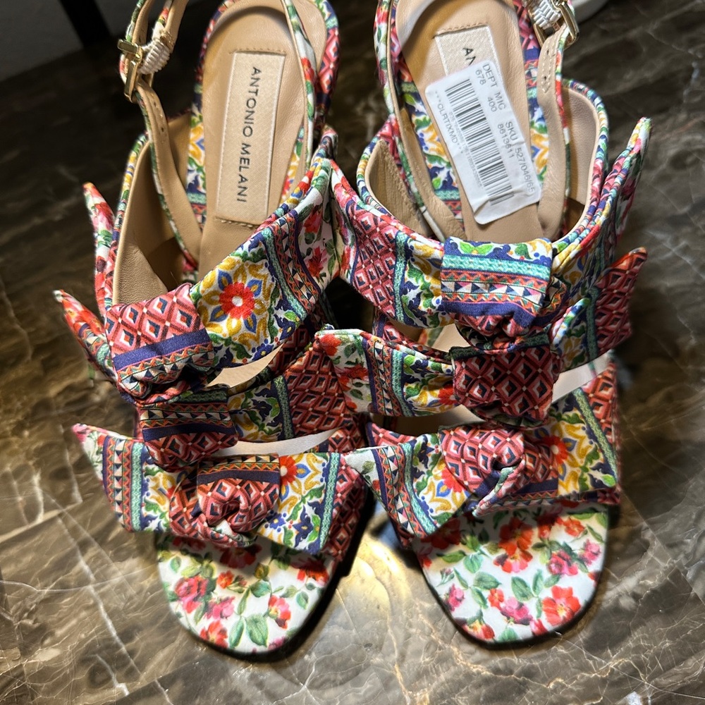 Floral Antonio Melani Shoes NWT Size 6